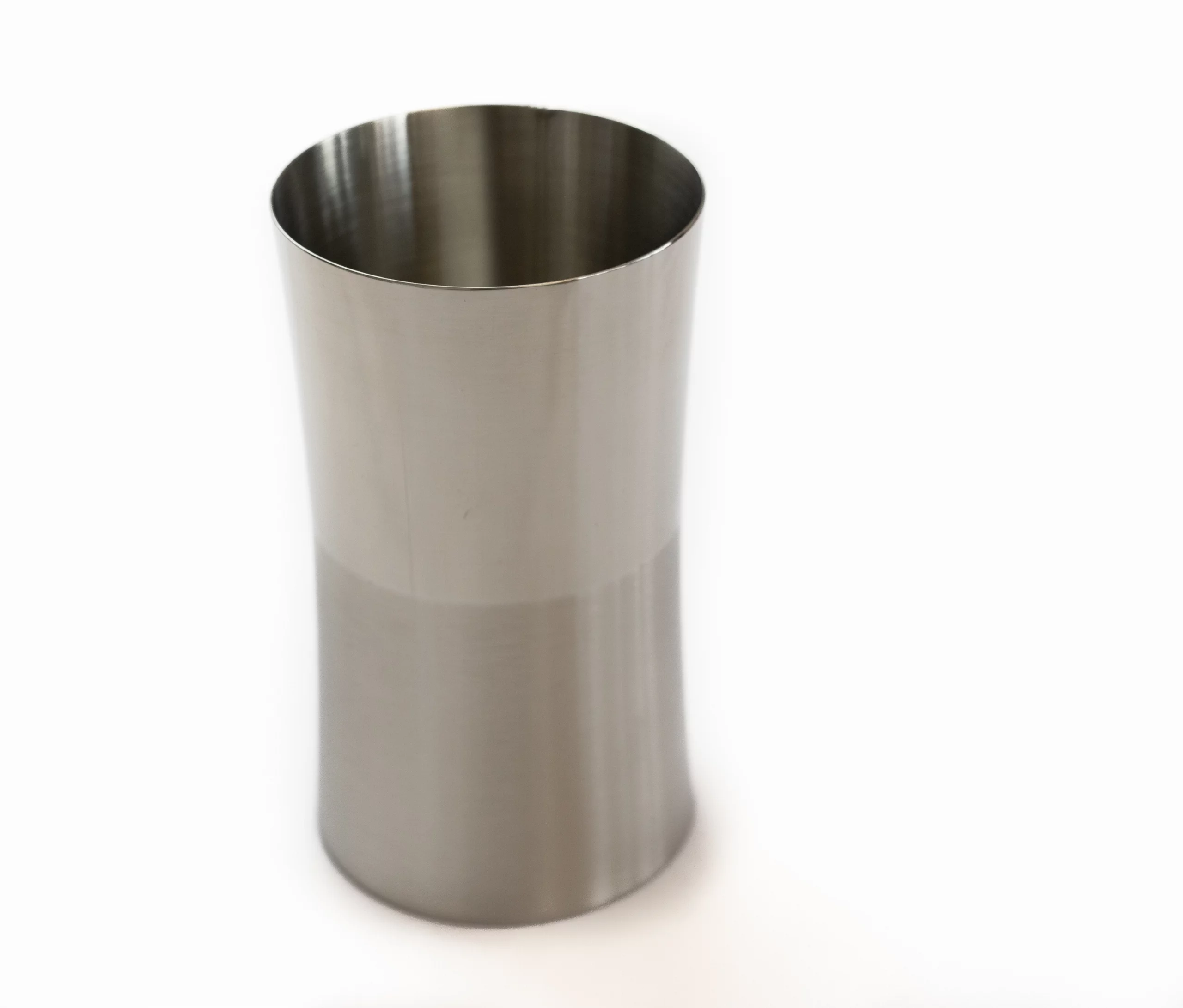 tandenborstel-beker-roestvrij-staal-6.5cm-diameter.-11.5cm-hoogte-zilver